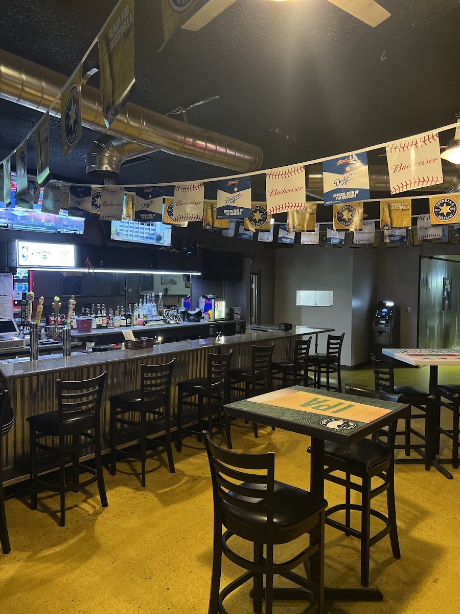 The Bulldog Bar & Grill