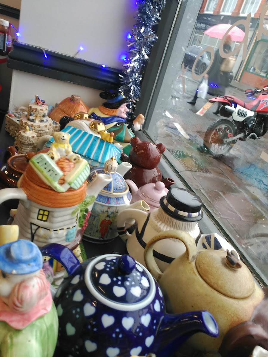 The Busy Teapot Photos 9