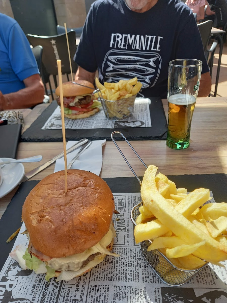The Captain’S Table Restaurant Photos 9
