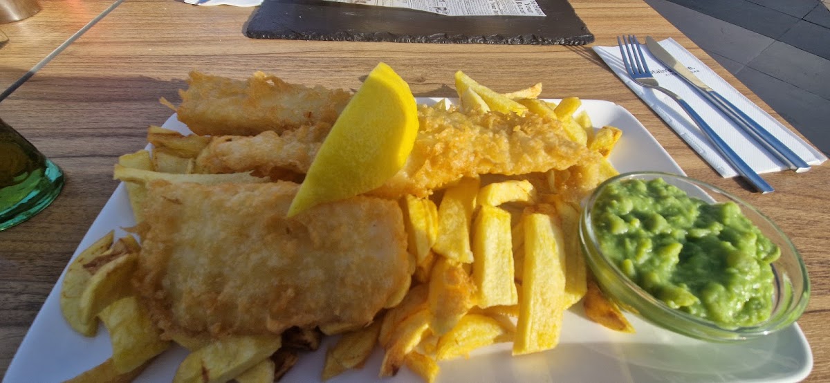 The Captain’S Table Restaurant Photos 2