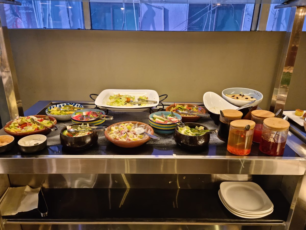 The Carnival All Day Buffet Gulberg Photos 9
