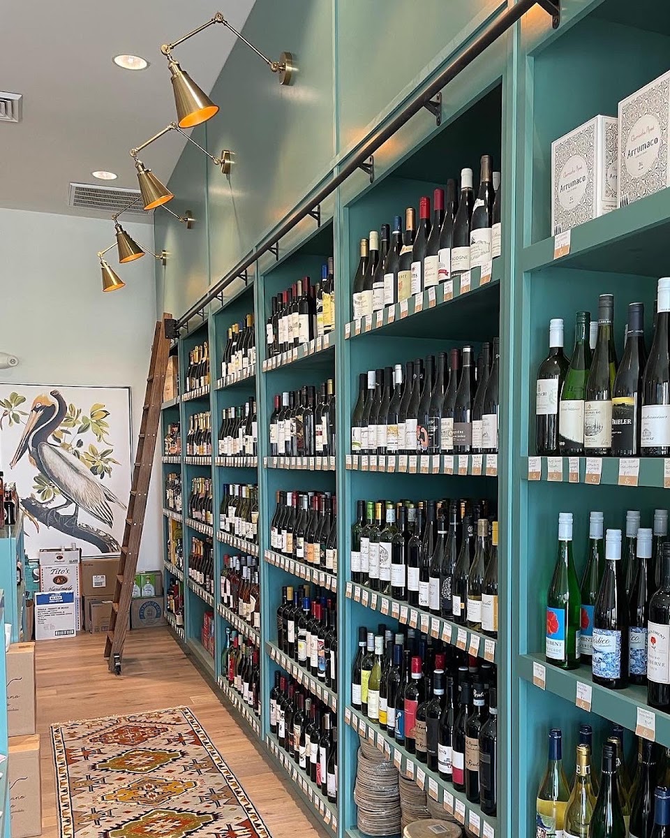The Carriage Wine And Market: Dauphin Island