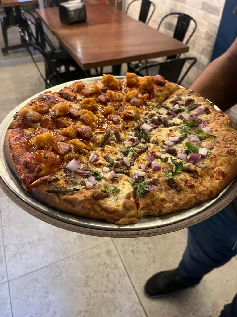 The Famous Pizza & Beer Photos 9