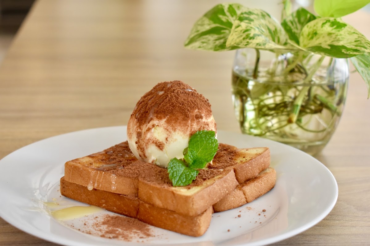 The Grounds Cafe & Resto Photos 2