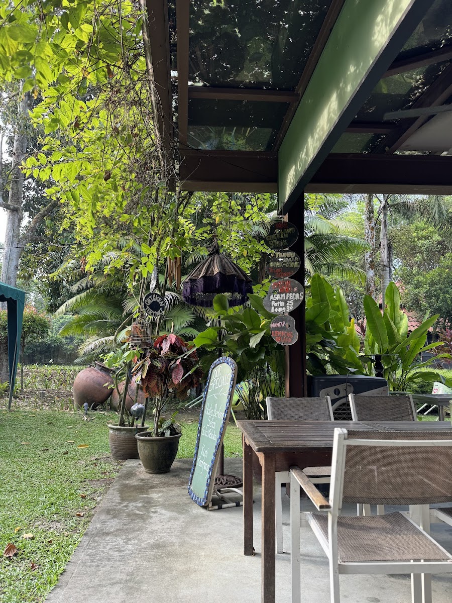 The Hub Cafe @ Tanah Tara Photos 2