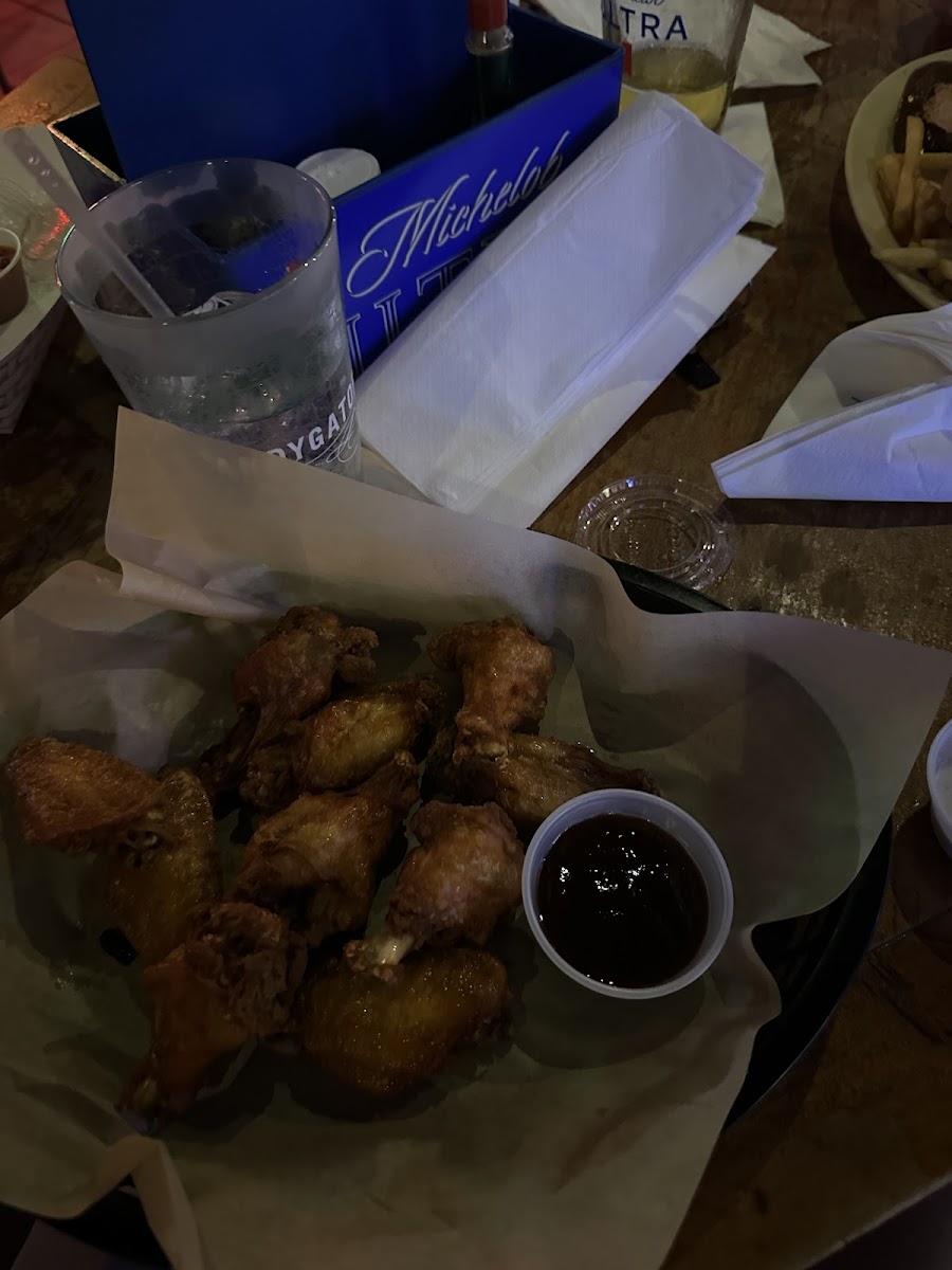 The Keg Lounge And Grill Photos 9