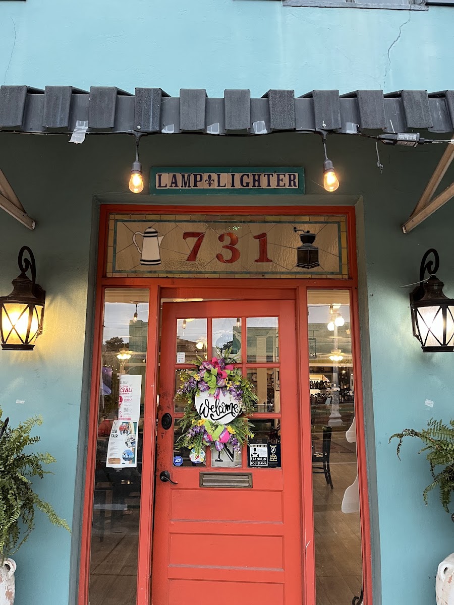 The Lamp Lighter Coffeehouse & Bistro