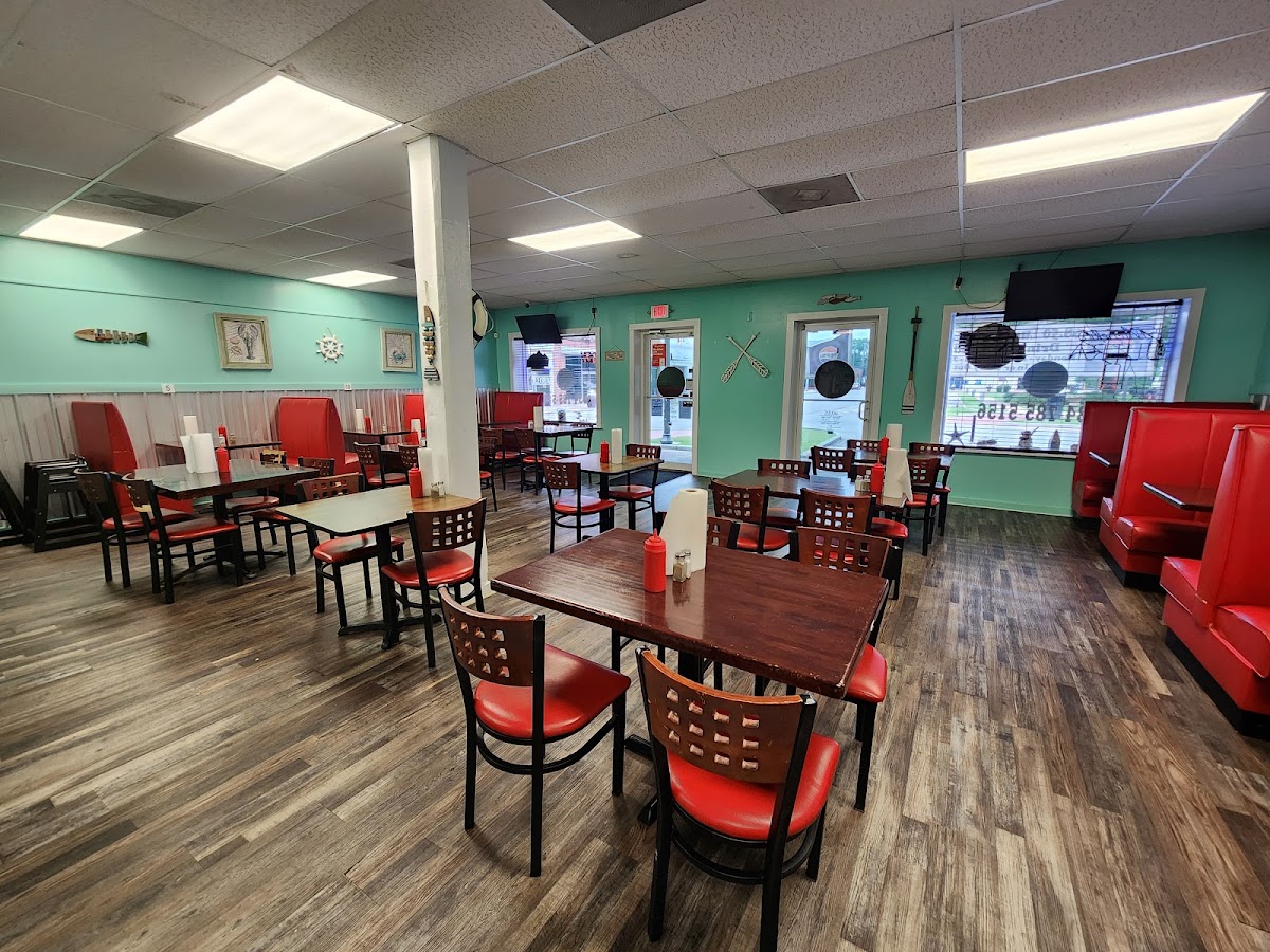 The Locals Seafood & Grill