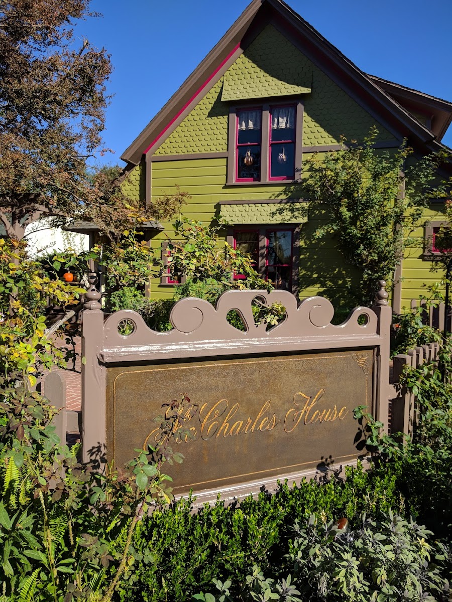 The Mccharles House & Gardens Photos 2