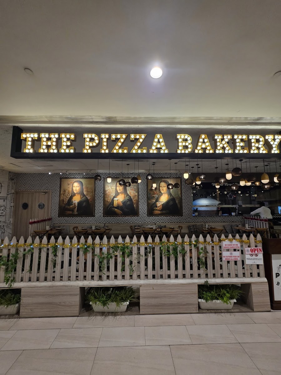 The Pizza Bakery - Bar & Eatery
