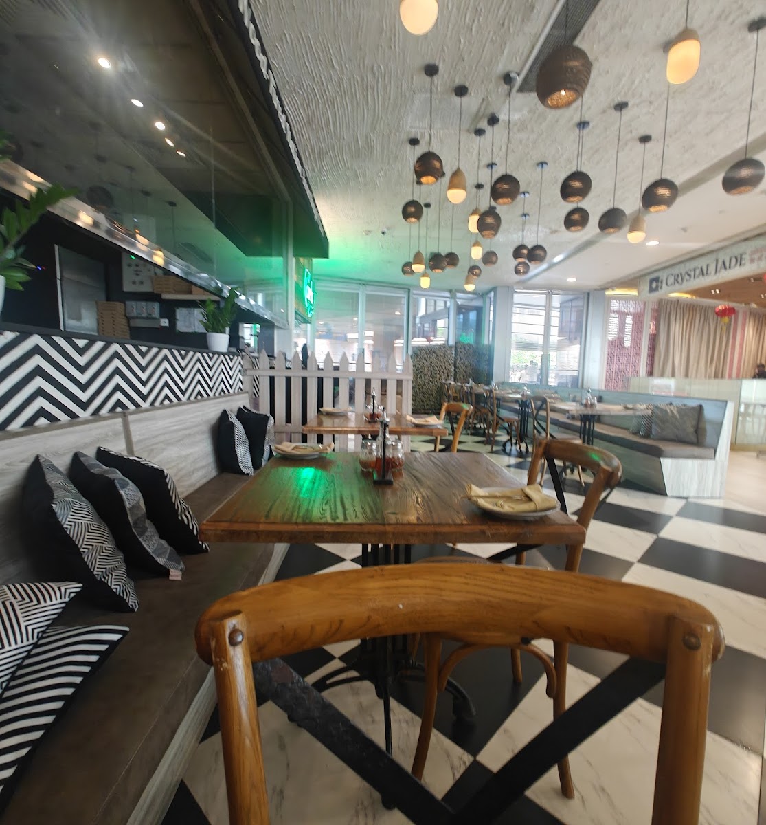 The Pizza Bakery - Bar & Eatery Photos 2