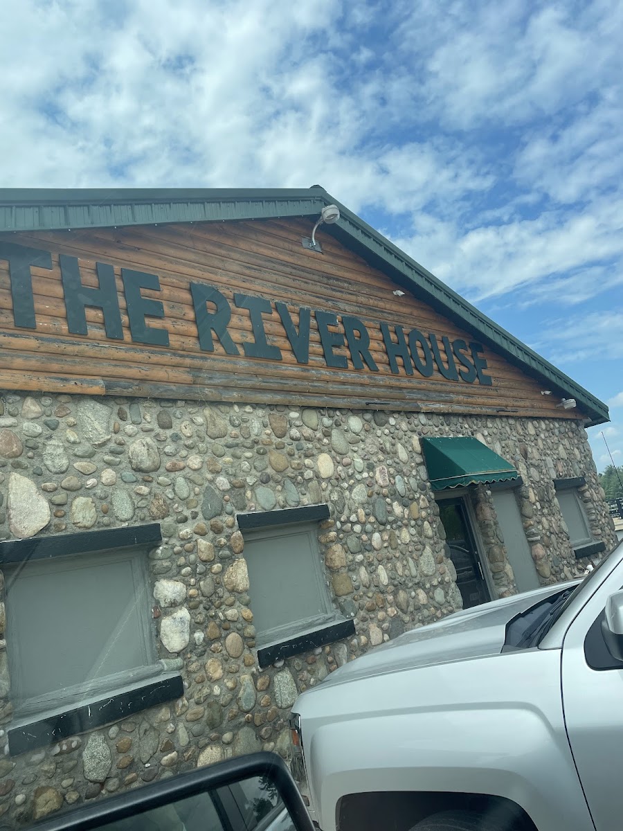 The River House Bar & Grill