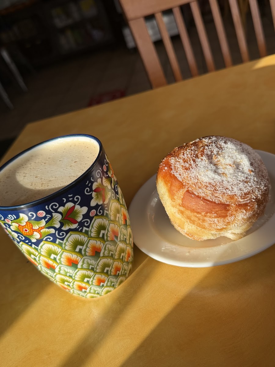 The Romo Cafe Photos 9