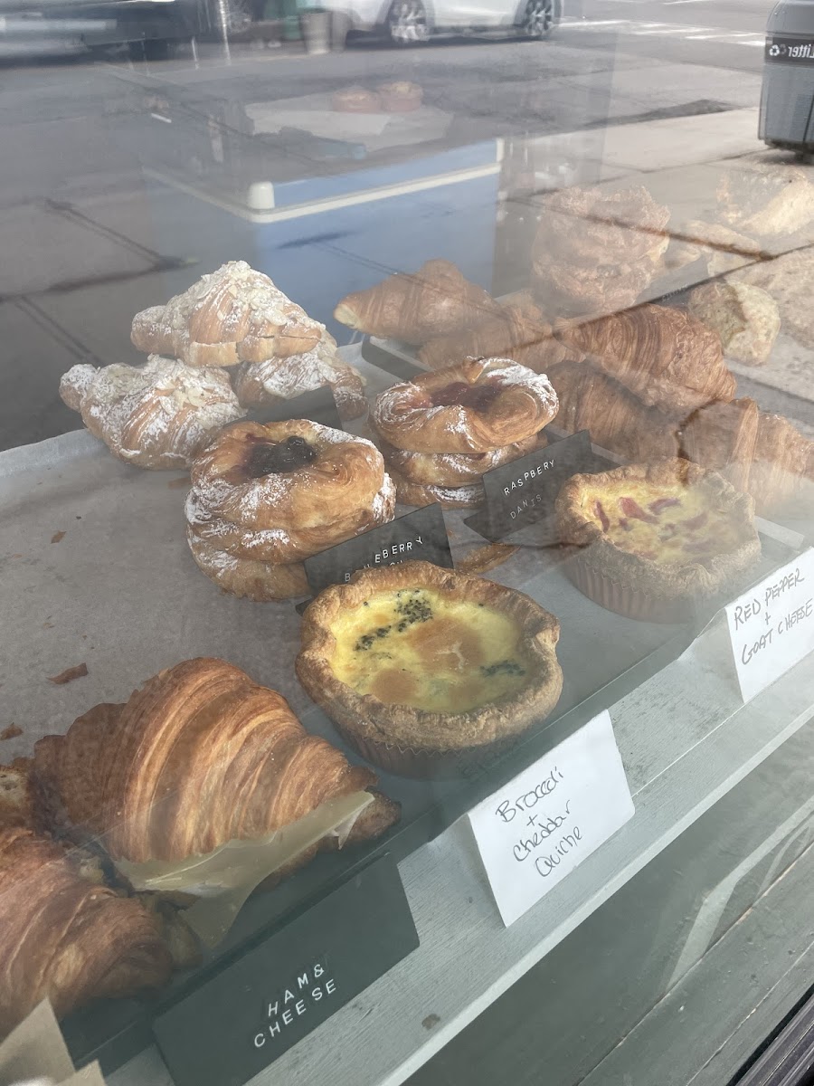 The Sovereign Cafe On Oakwood Photos 9