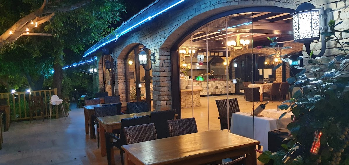 Theatre Restoran