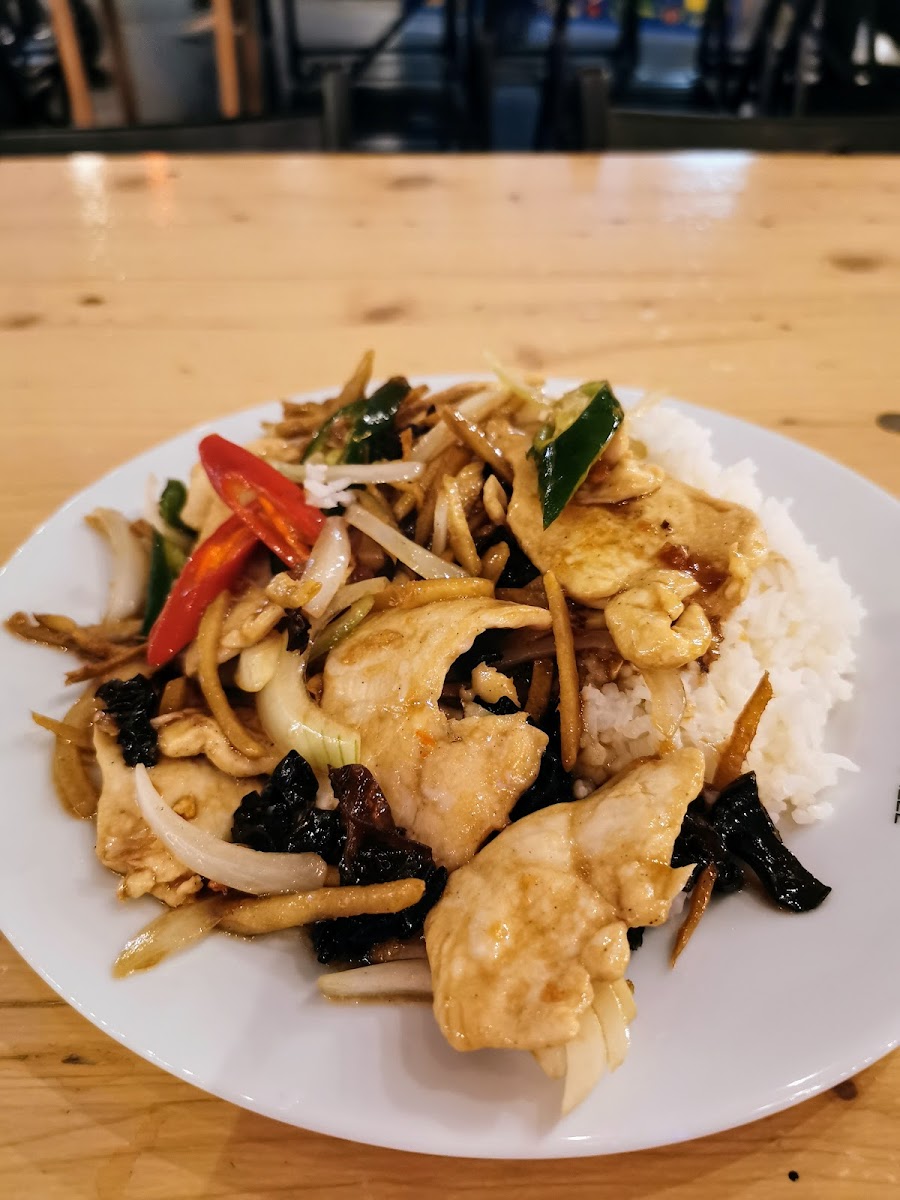 Thipp's Thai Cuisine Photos 9