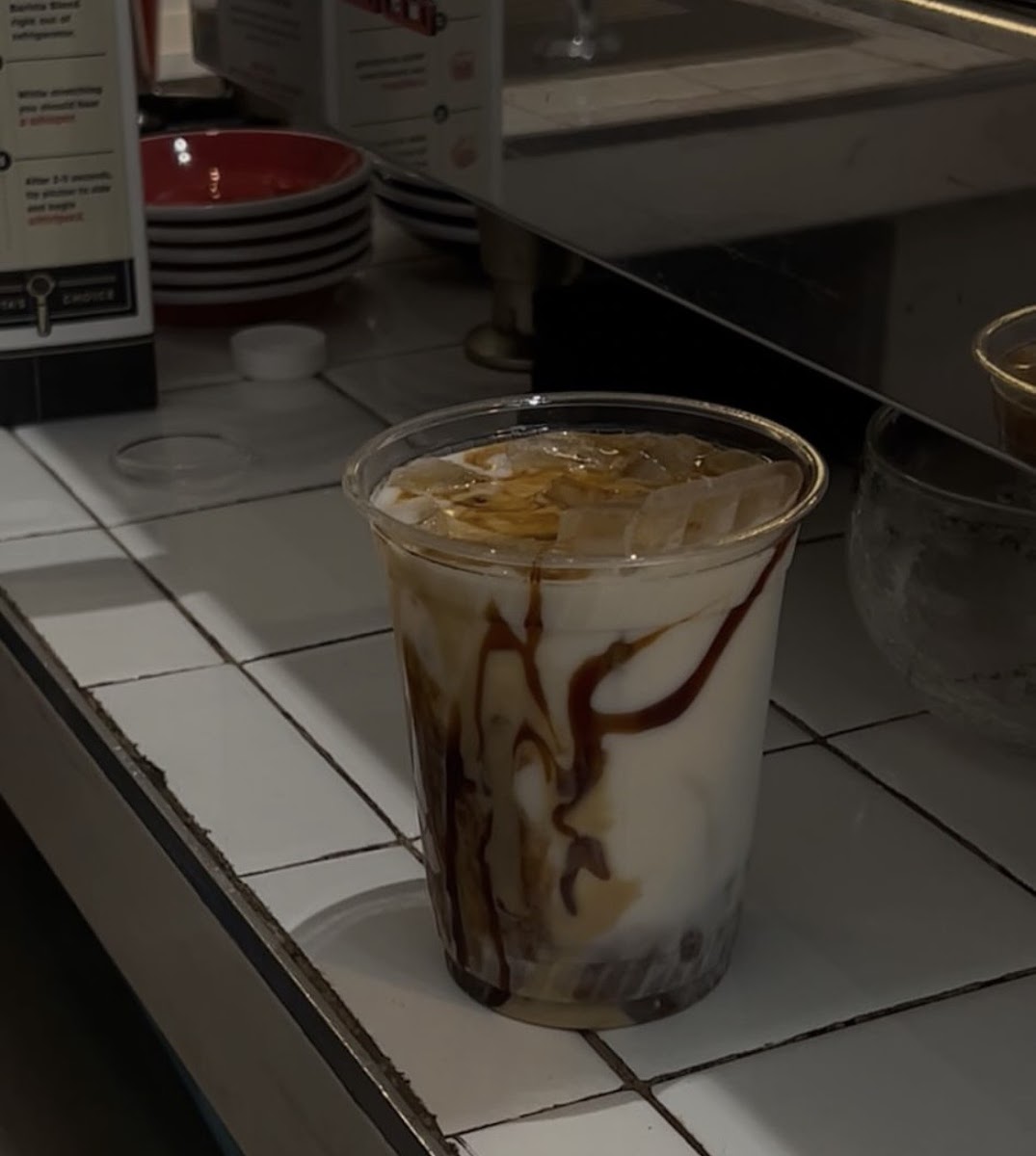 Three Jewels Café Photos 2