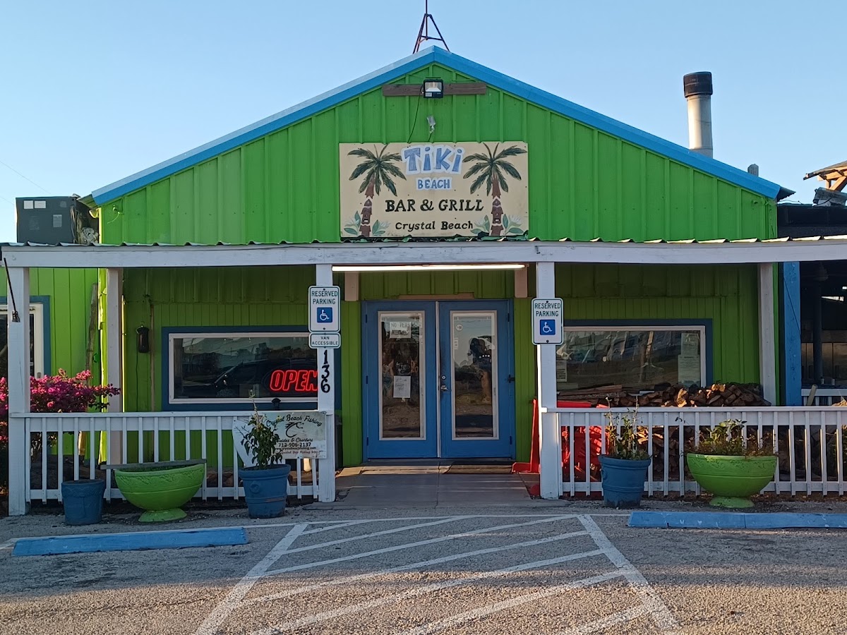 Tiki Beach Bar & Grill