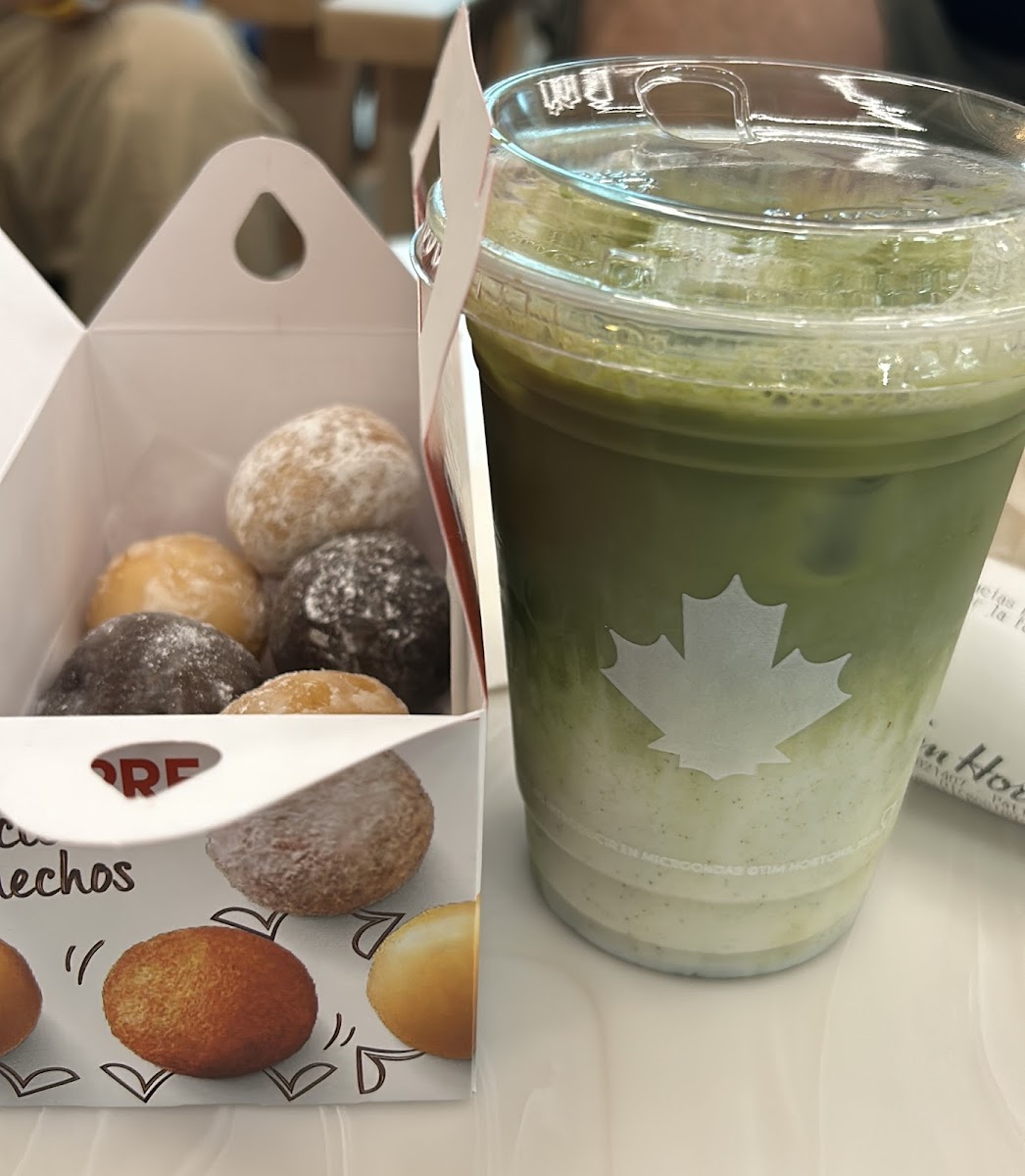 Tim Hortons Patio Universidad Photos 9