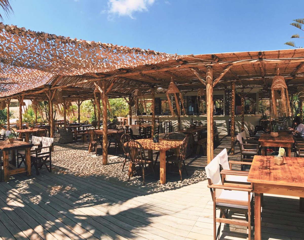 Time Marine Beach Bar