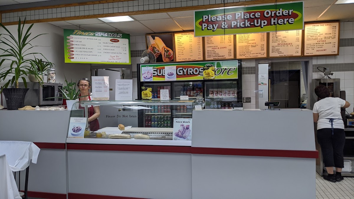 Tinas Sub & Gyros Store