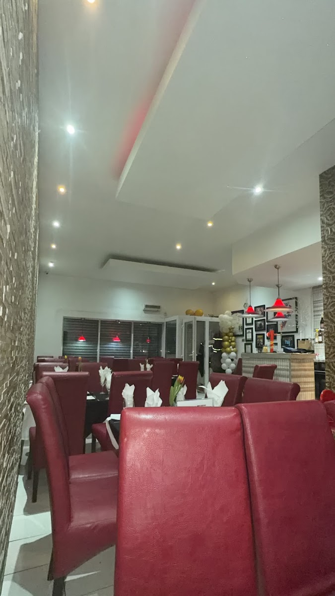 Tingley Balti House