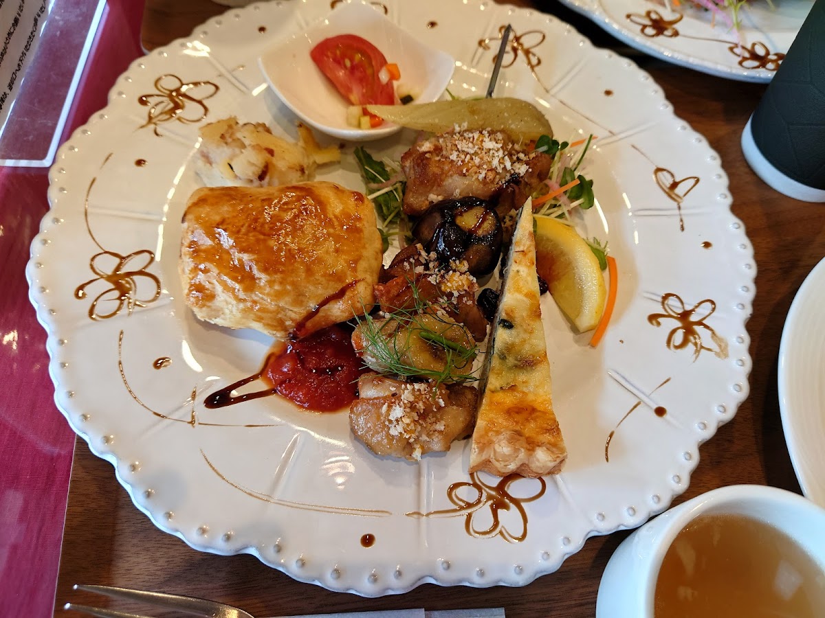 Titi Cafe Photos 9