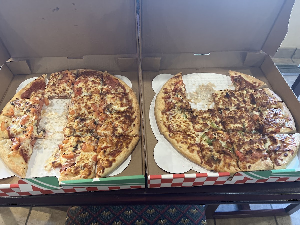 Tj's Pizza Photos 9