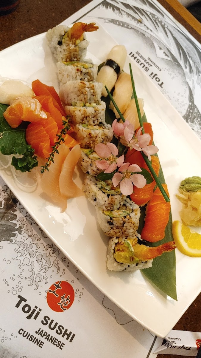 Toji Sushi Photos 9