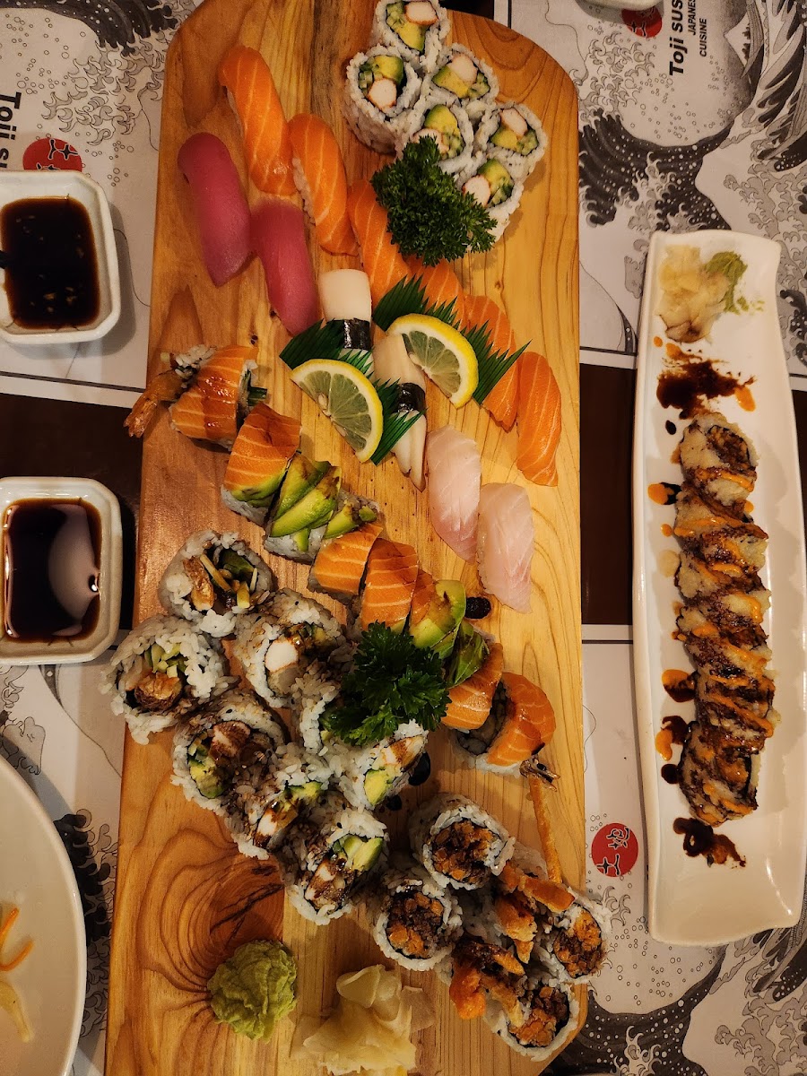 Toji Sushi Photos 2