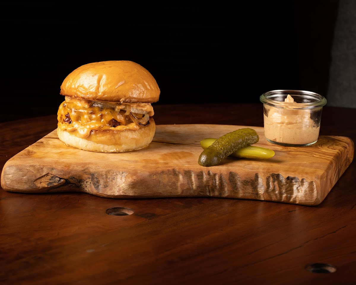 Tomahawk (Delivery & Pickup)