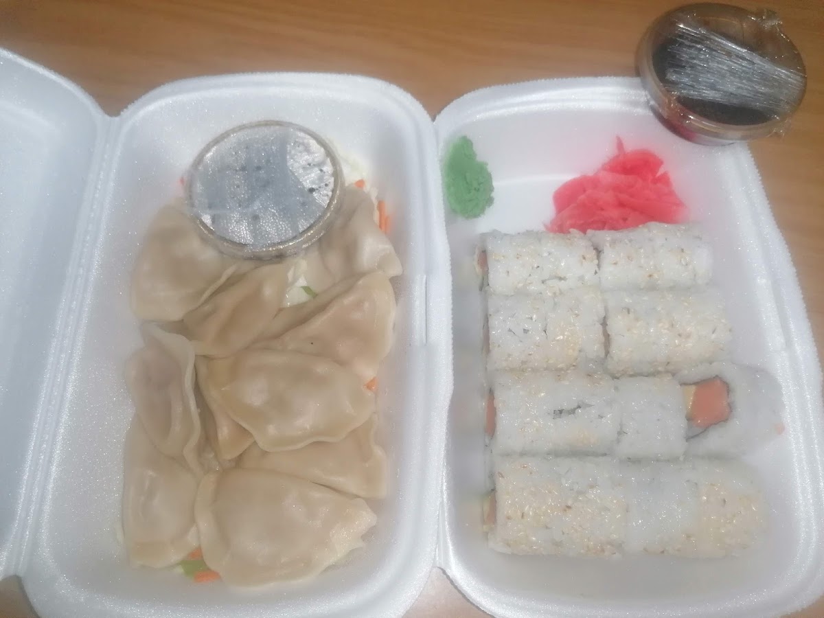 Tommy's Sushi & Thai Photos 9