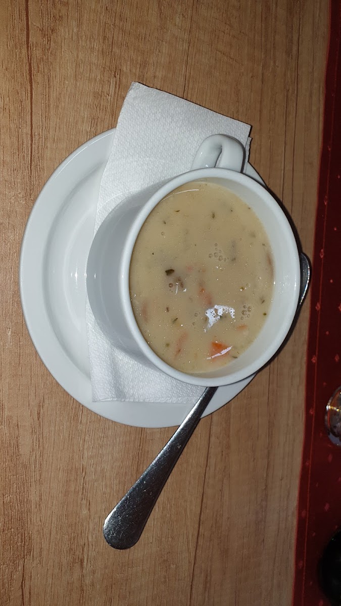Tompos Restaurant Photos 9