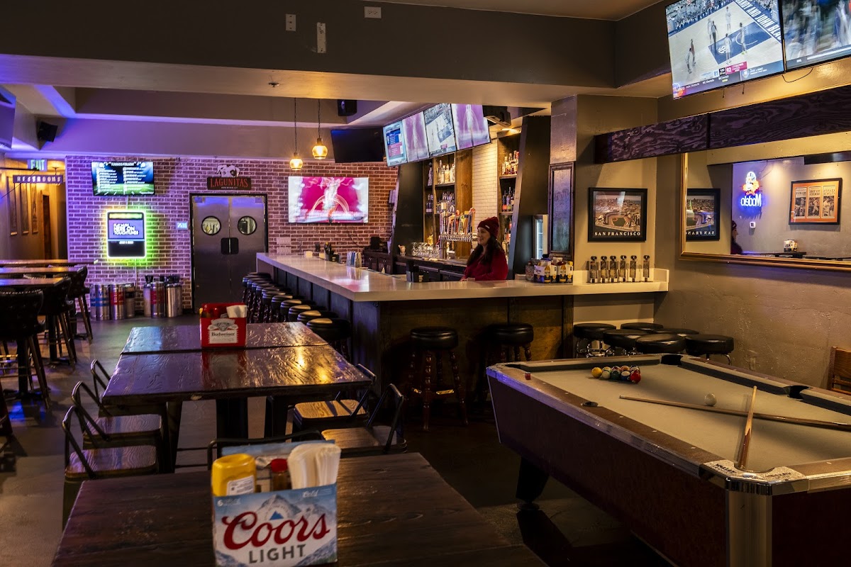 Tonno's Bar & Grill