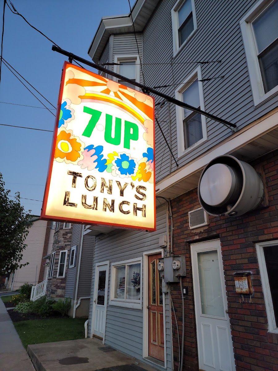 Tony's Lunch