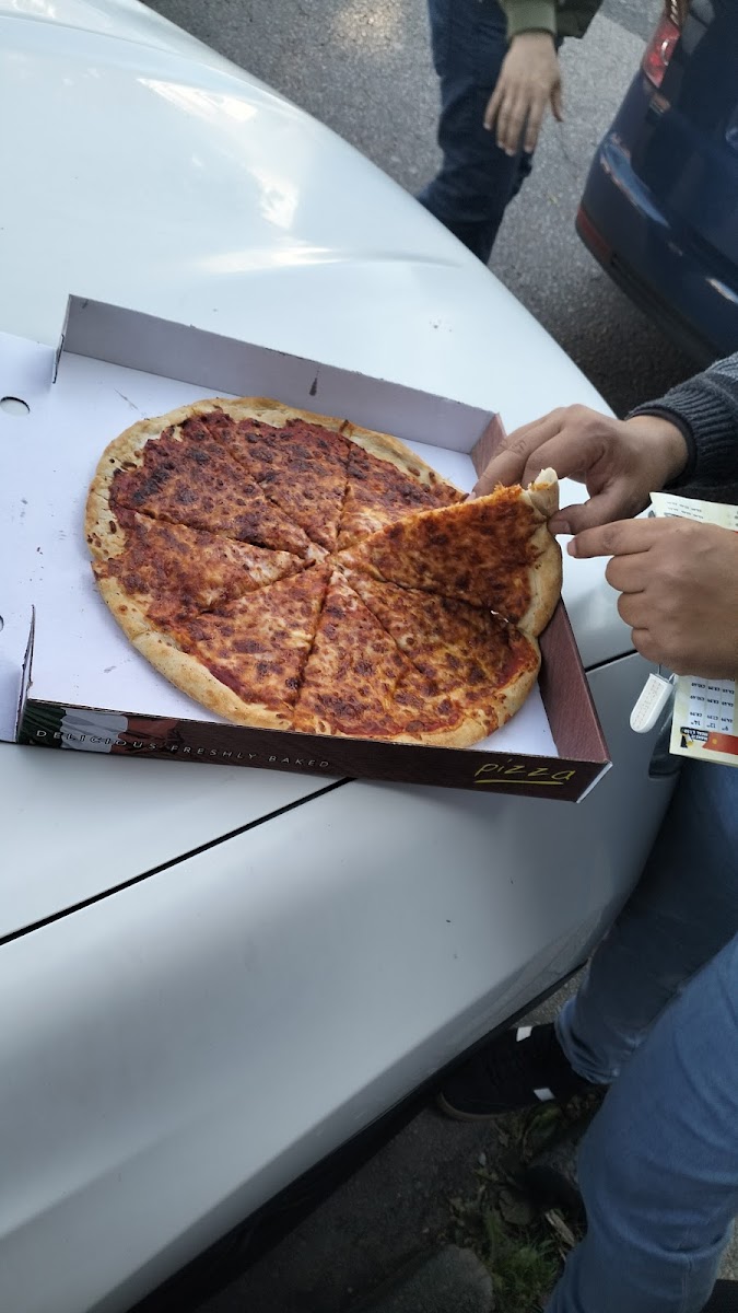 Tornado Pizza Photos 9