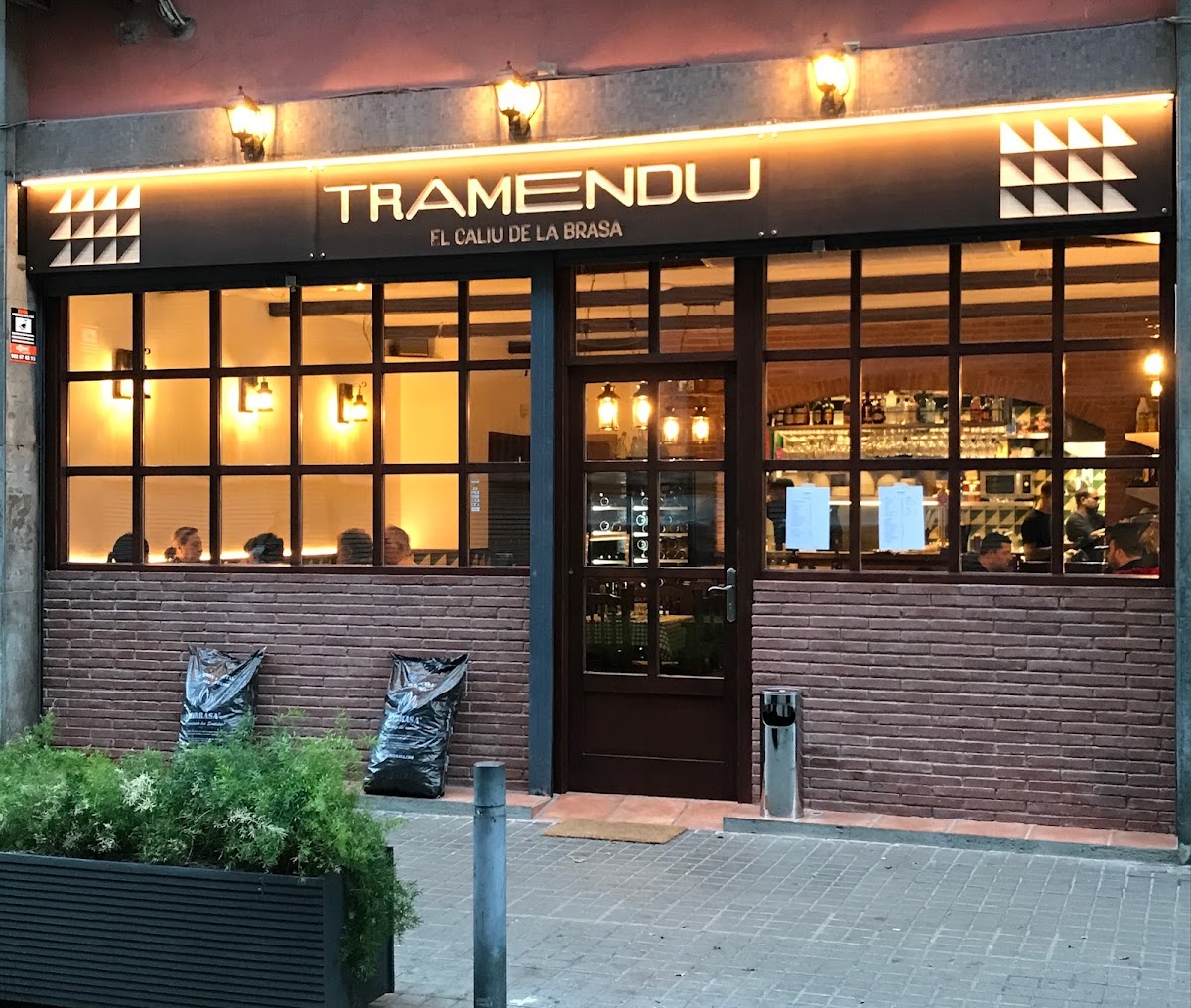Tramendu El Caliu De La Brasa