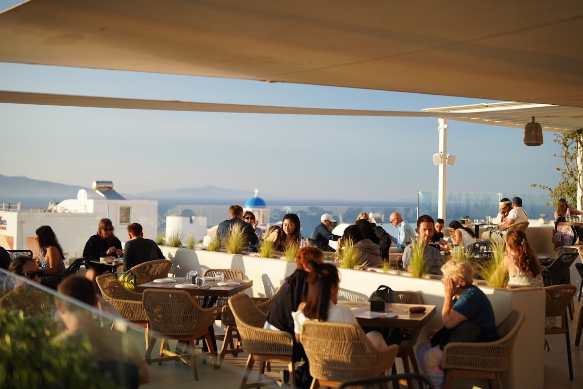 Tramonto Sunset View Restaurant