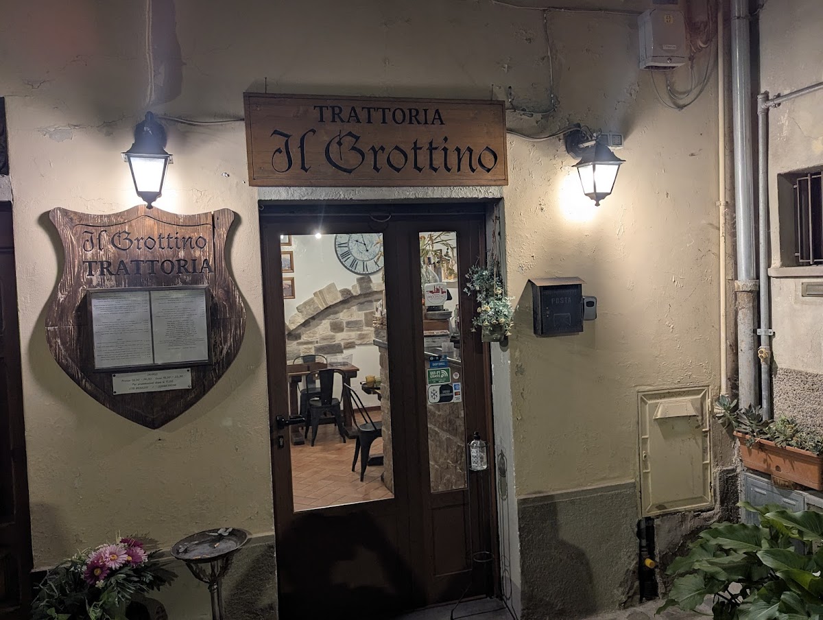 Trattoria 'il Grottino' Photos 2