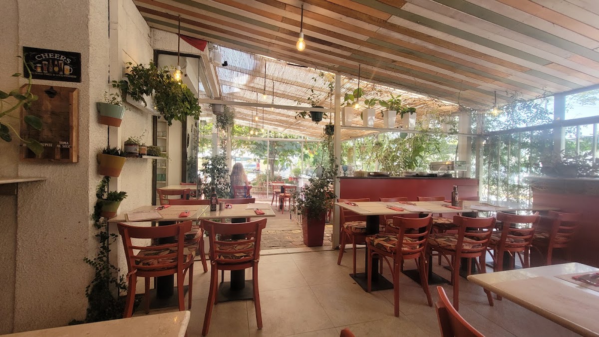 Tre Volte Pizzería & Cafetería