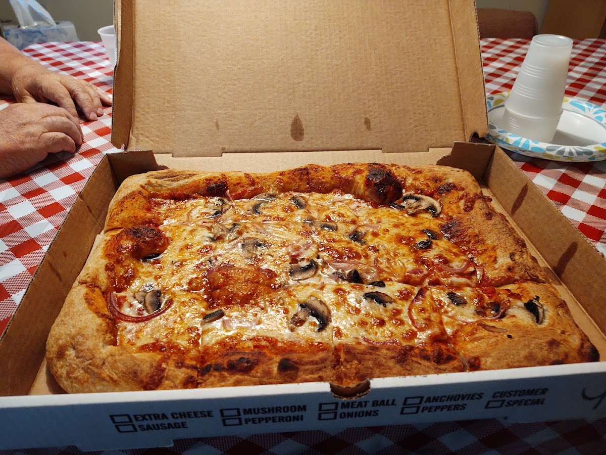 Trezza Pizzeria Photos 2