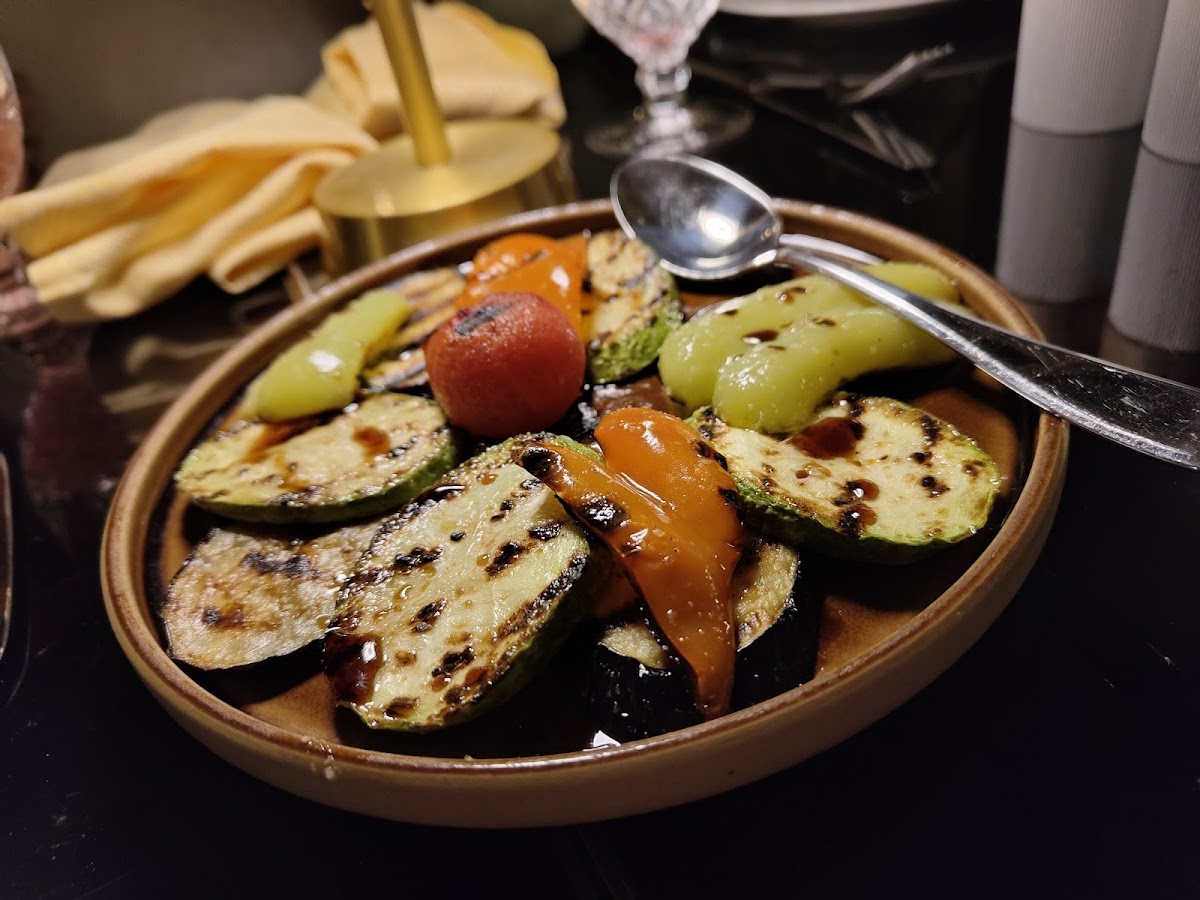 Tribeca Restaurant & Bar Photos 9