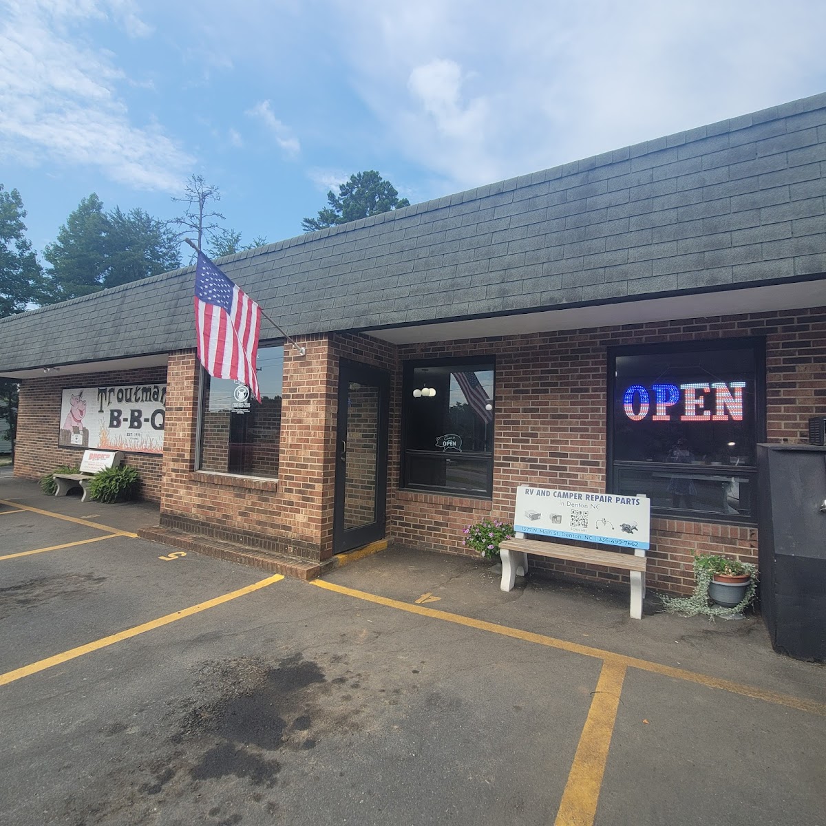 Troutmans Barbecue