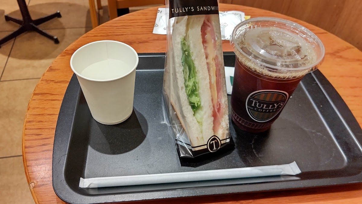 Tully’S Coffee - Japanese Red Cross Medical Center Photos 9