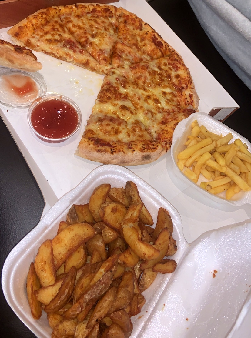 Tutti's Pizza Photos 9