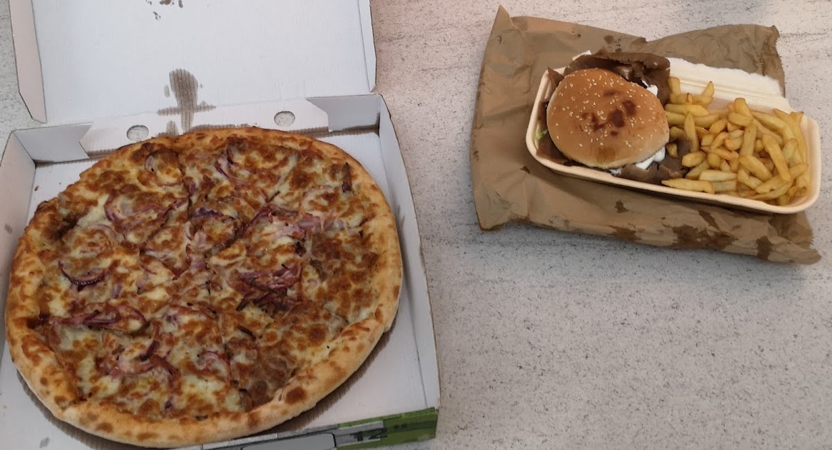 Tutti's Pizza Photos 2