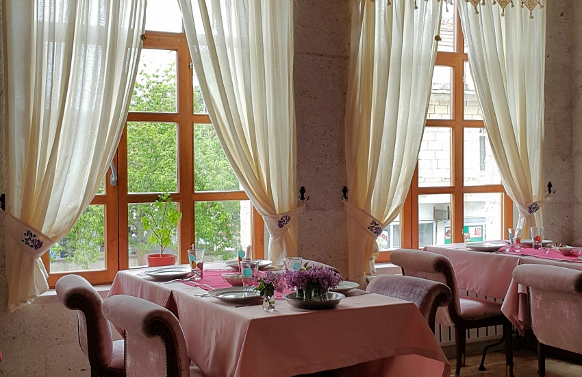 Uçhisar Kadineli Restaurant