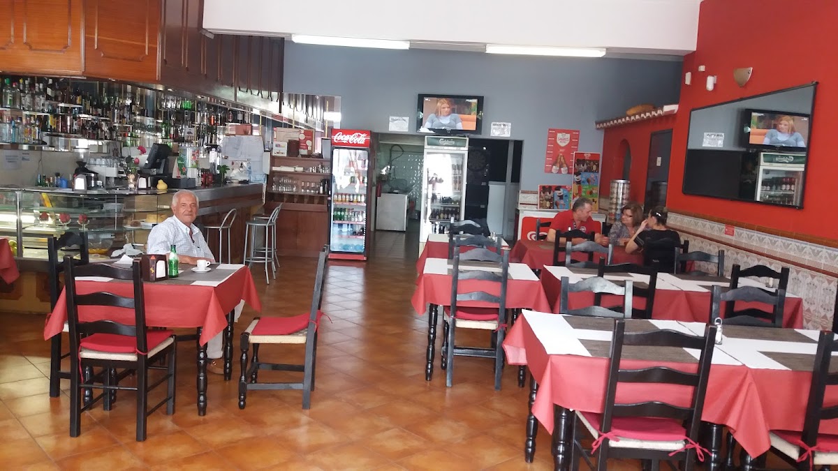 Ukra Snacke Bar