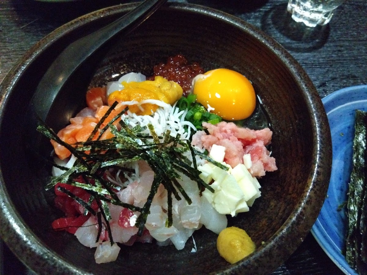 Uotani Tokyo Photos 9