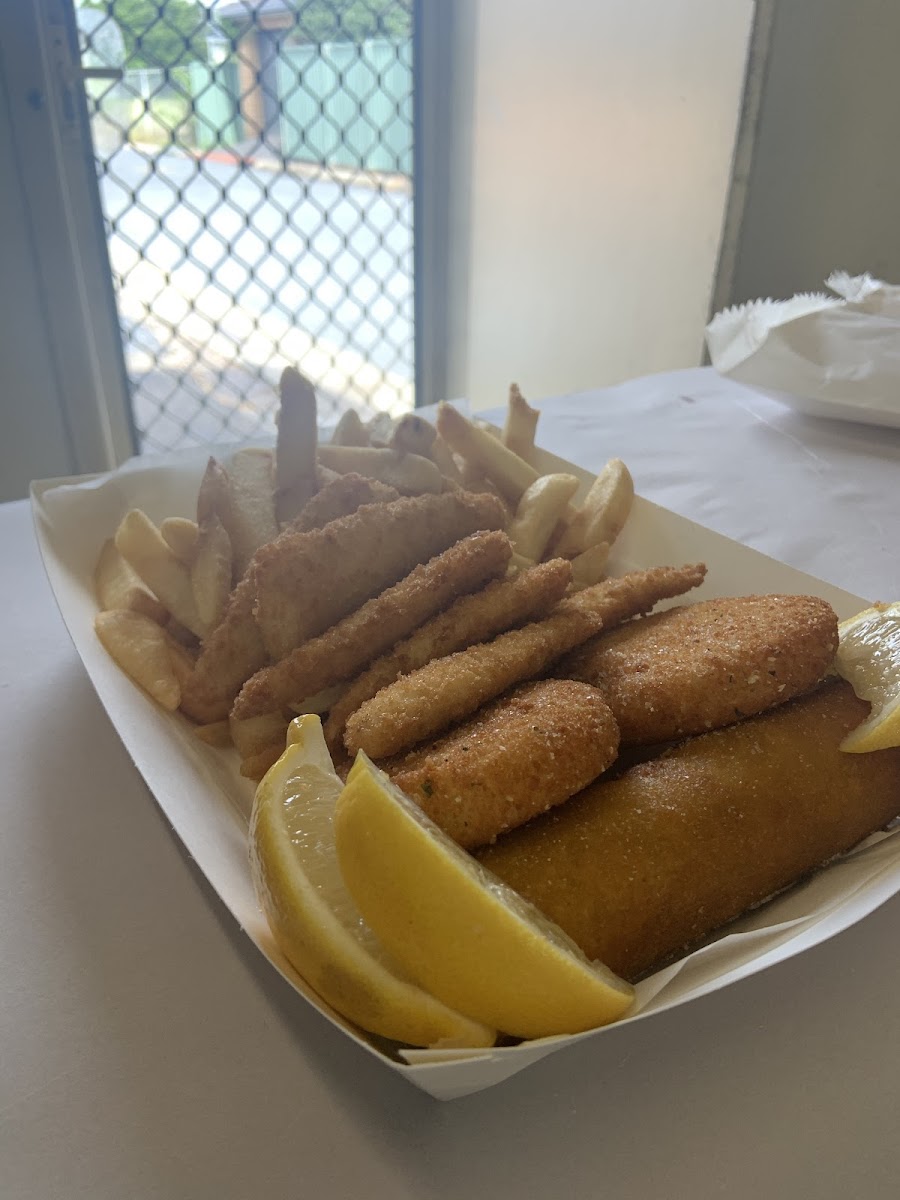 Urunga Seafood & Takeaway Photos 9